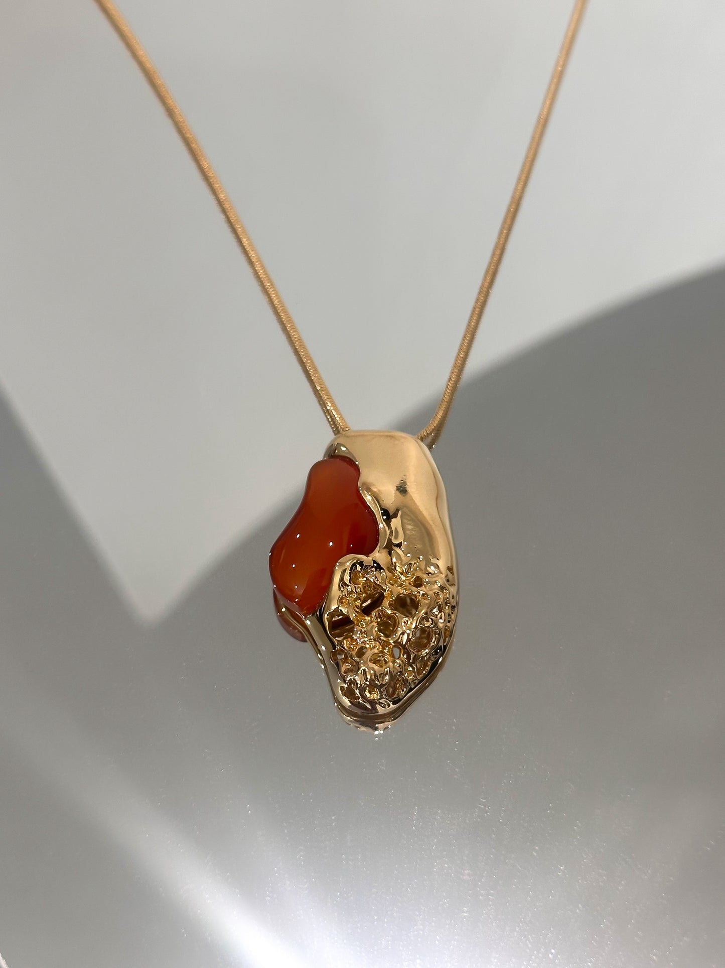 Caramel Luxor Agate Necklace