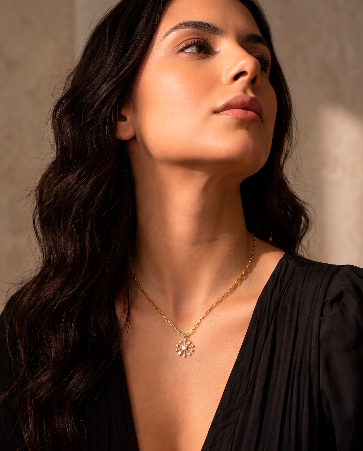 Cut crystal pendant necklace with 18k gold-plated finish, Azulique Line by Azulique.