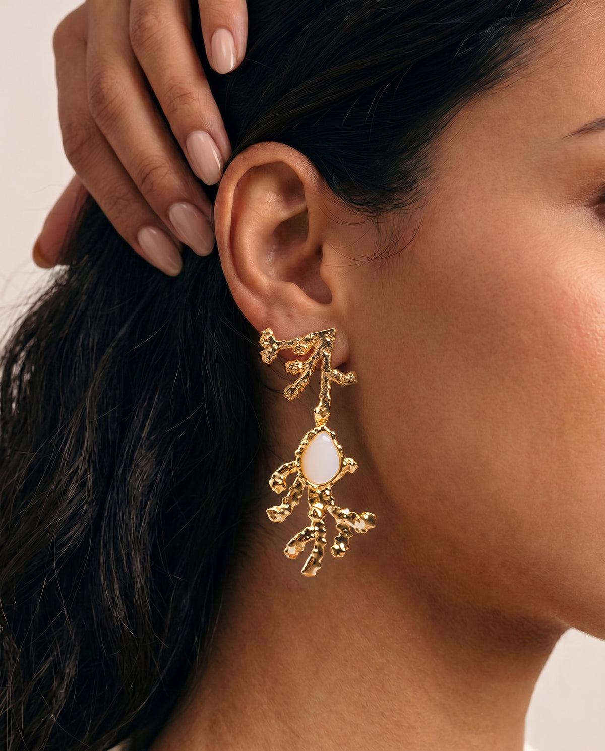 Coralia Sculptural Earrings | Mother of Pearl