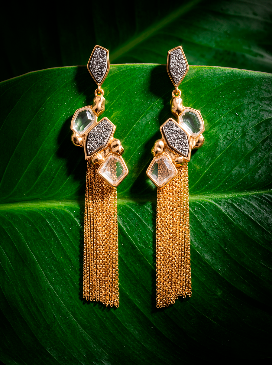 Natural crystal druzy statement earrings with 18k gold-plated finish, Selva Line by Azulique.
